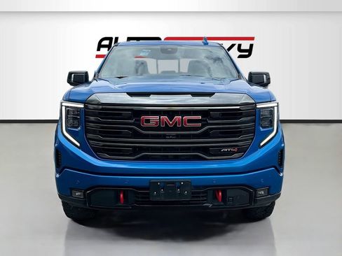 Used 2023 GMC Sierra 1500 AT4 w/ AT4 Preferred Package image 2