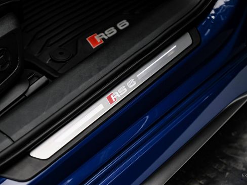 Used 2025 Audi RS 6 performance image 50