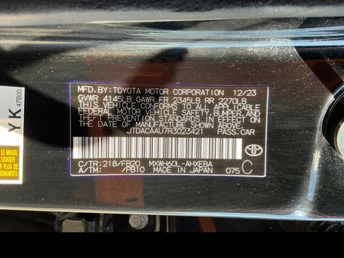 Used 2024 Toyota Prius LE FWD image 18