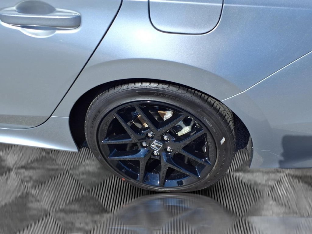 Used 2025 Honda Civic Sport image 25