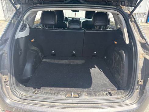 Used 2022 Jeep Compass Latitude w/ Sun and Sound Group AWD/4WD image 5