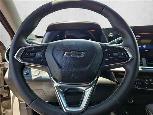 Used 2026 Chevrolet Trax ACTIV FWD image 13