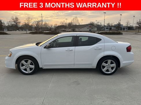 Used 2013 Dodge Avenger SE image 25