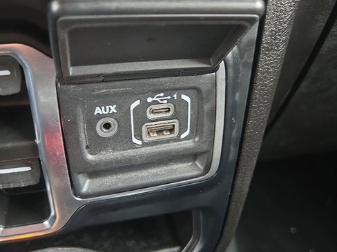 Used 2024 Jeep Wrangler Unlimited Sahara w/ Technology Group AWD/4WD image 45