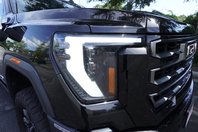 Used 2024 GMC Sierra 3500 AT4 AWD/4WD image 30