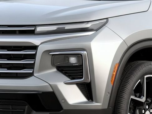 New 2026 Chevrolet Traverse Z71 w/ Enhanced Driving Package AWD/4WD image 5