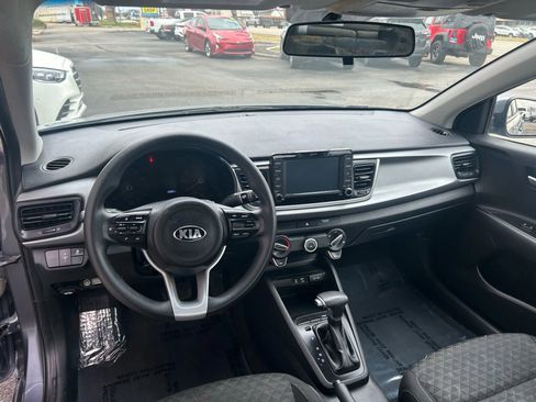 Used 2020 Kia Rio S image 4