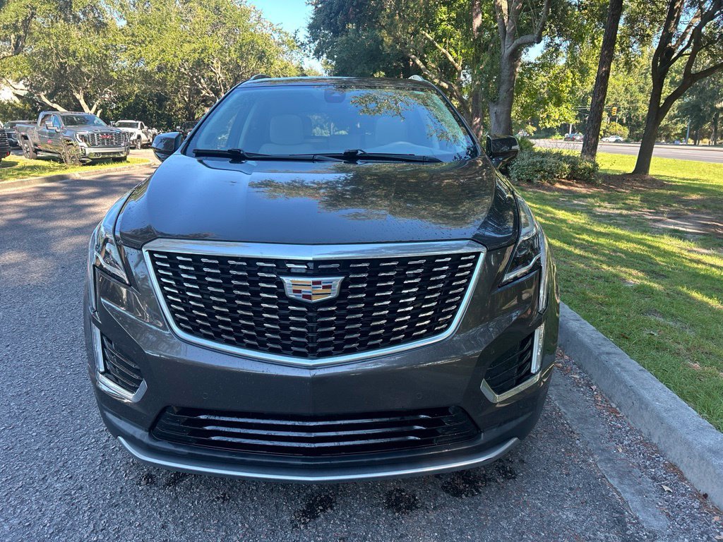 Used 2020 Cadillac XT5 Premium Luxury FWD image 3