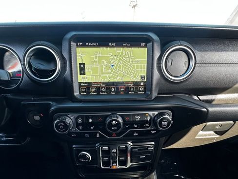 Used 2023 Jeep Wrangler Unlimited Sahara w/ Cold Weather Group AWD/4WD image 25