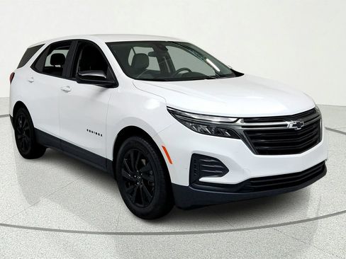Used 2023 Chevrolet Equinox RS FWD image 7