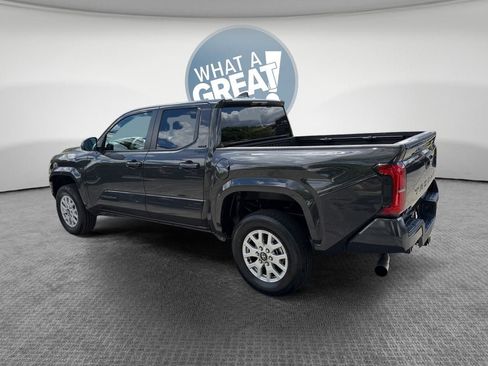 Certified 2026 Toyota Tacoma SR5 AWD/4WD image 6