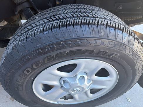 Used 2012 Toyota Tundra 2WD CrewMax w/ Tow Pkg image 24