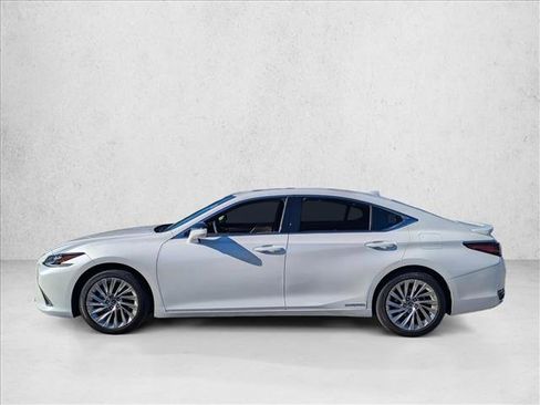 Used 2022 Lexus ES 300h Ultra Luxury image 5