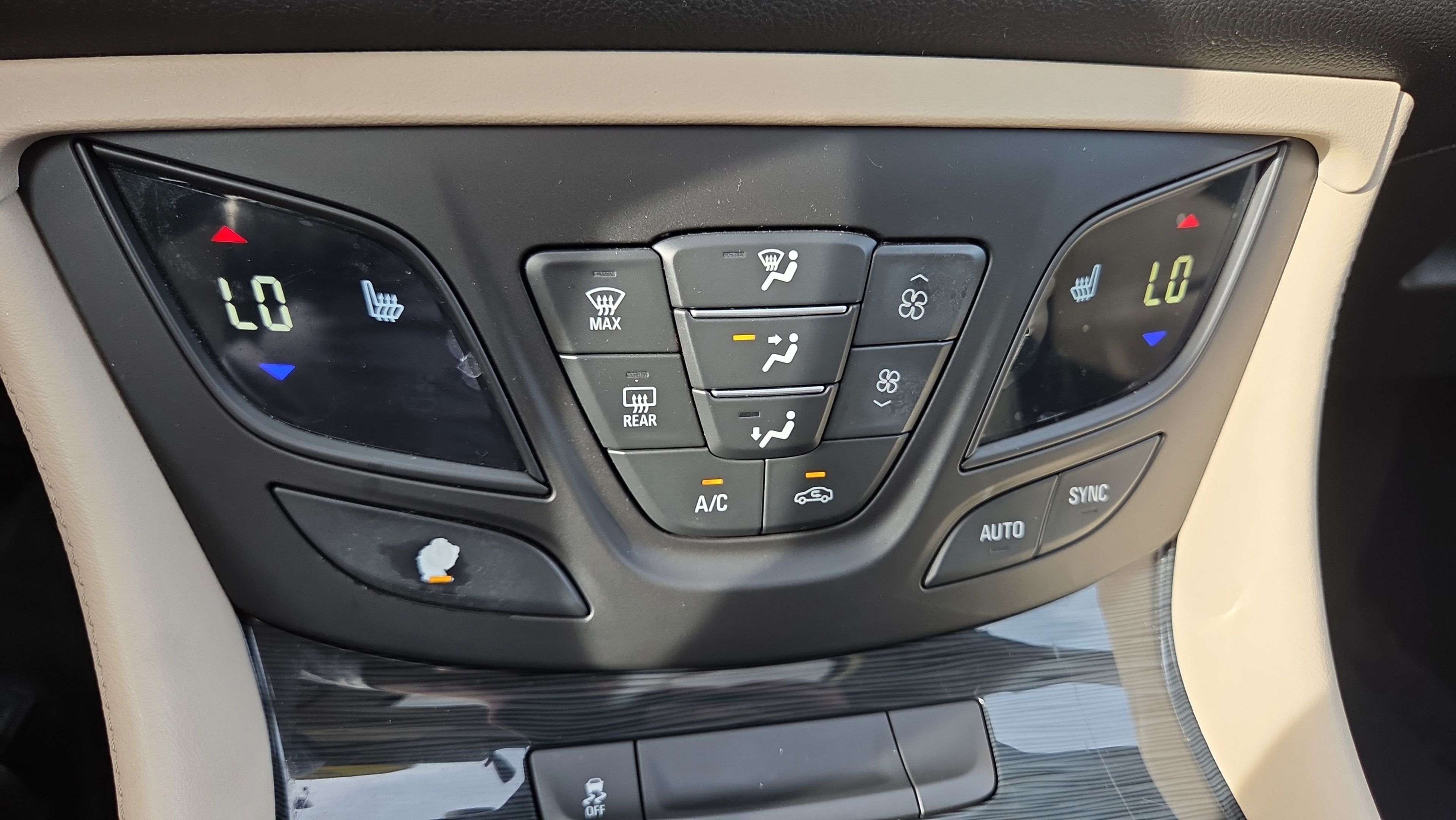 Used 2017 Buick Envision Essence FWD image 30
