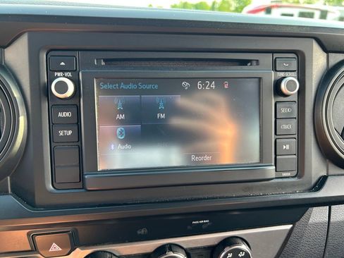 Used 2019 Toyota Tacoma SR w/ SR Convenience Package AWD/4WD image 12