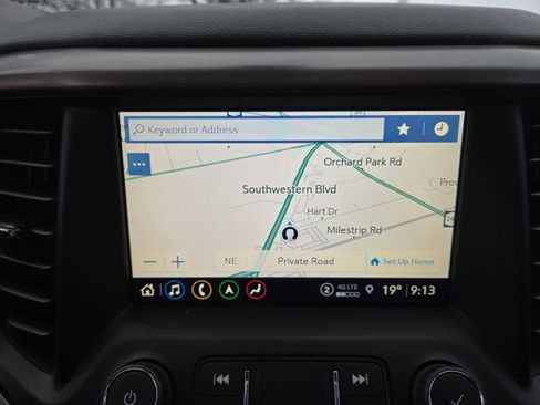 Used 2023 GMC Acadia AT4 w/ Technology Package image 23