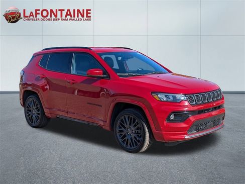 Certified 2023 Jeep Compass Limited image 7