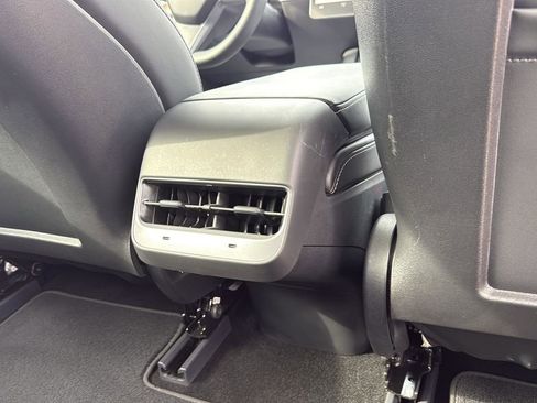 Used 2022 Tesla Model 3 Performance image 28