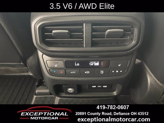 Used 2024 Honda Pilot Elite image 48