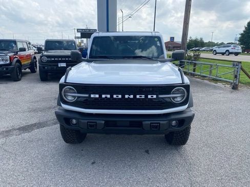 New 2025 Ford Bronco Badlands image 9