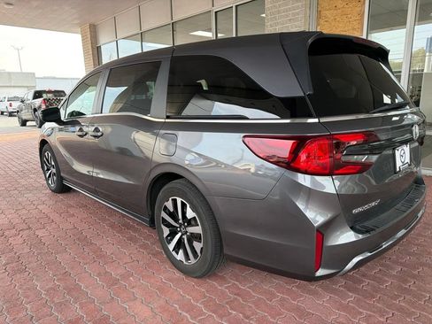 Used 2025 Honda Odyssey EX-L image 8