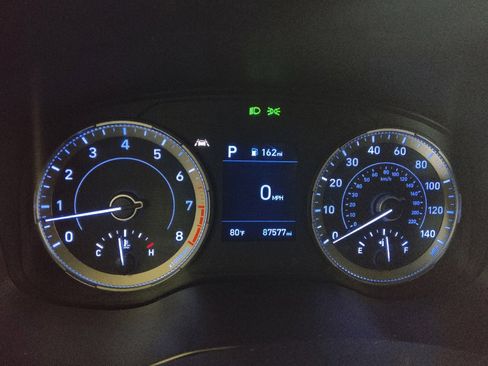 Used 2020 Hyundai Venue SEL w/ Convenience Package FWD image 23