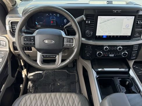Used 2025 Ford F350 Platinum w/ Platinum Plus Package AWD/4WD image 11