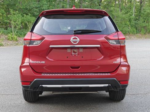 Used 2017 Nissan Rogue S AWD/4WD image 4