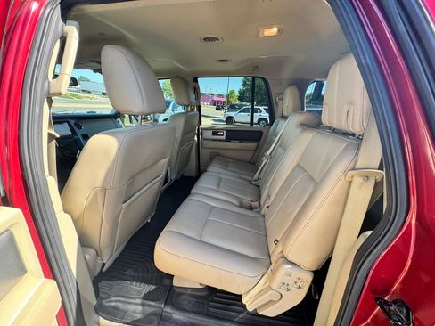 Used 2017 Ford Expedition EL XLT w/ Equipment Group 202A RWD image 13