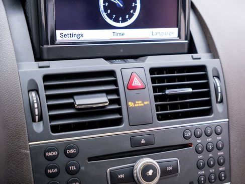 Used 2011 Mercedes-Benz C 300 4MATIC Sedan image 28