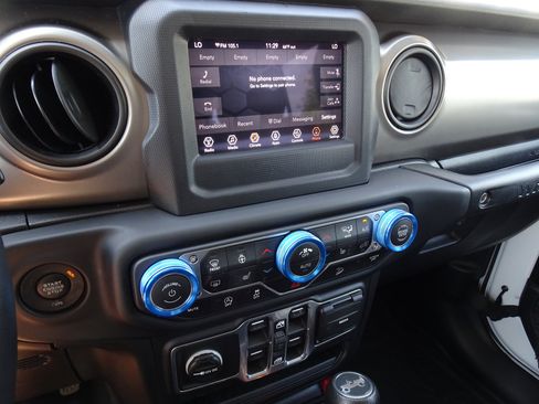 Used 2019 Jeep Wrangler Unlimited Sport S AWD/4WD image 12