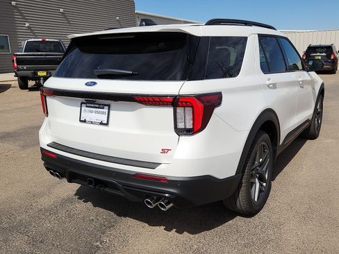 New 2026 Ford Explorer ST w/ Sun And Sound Package AWD/4WD image 4