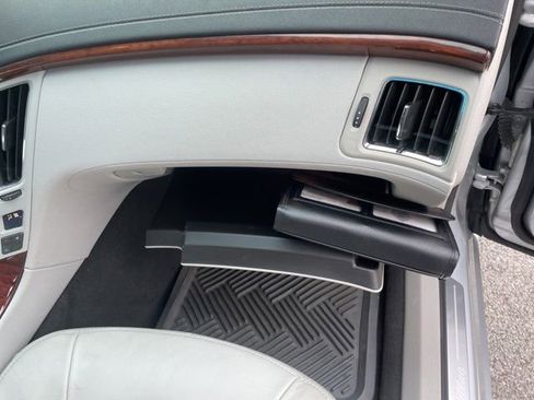 Used 2011 Cadillac CTS Luxury RWD image 44