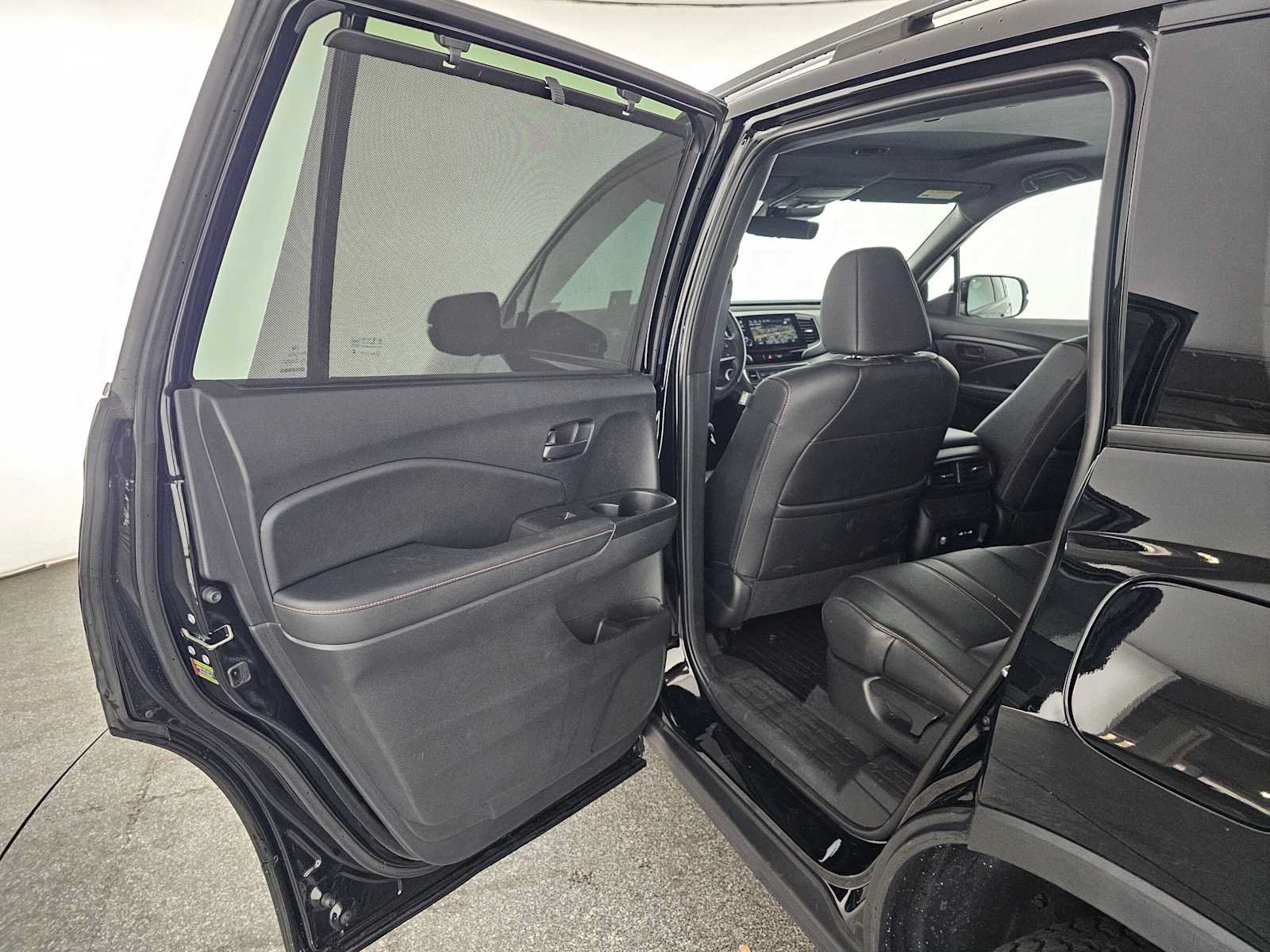 Used 2025 Honda Passport TrailSport image 15