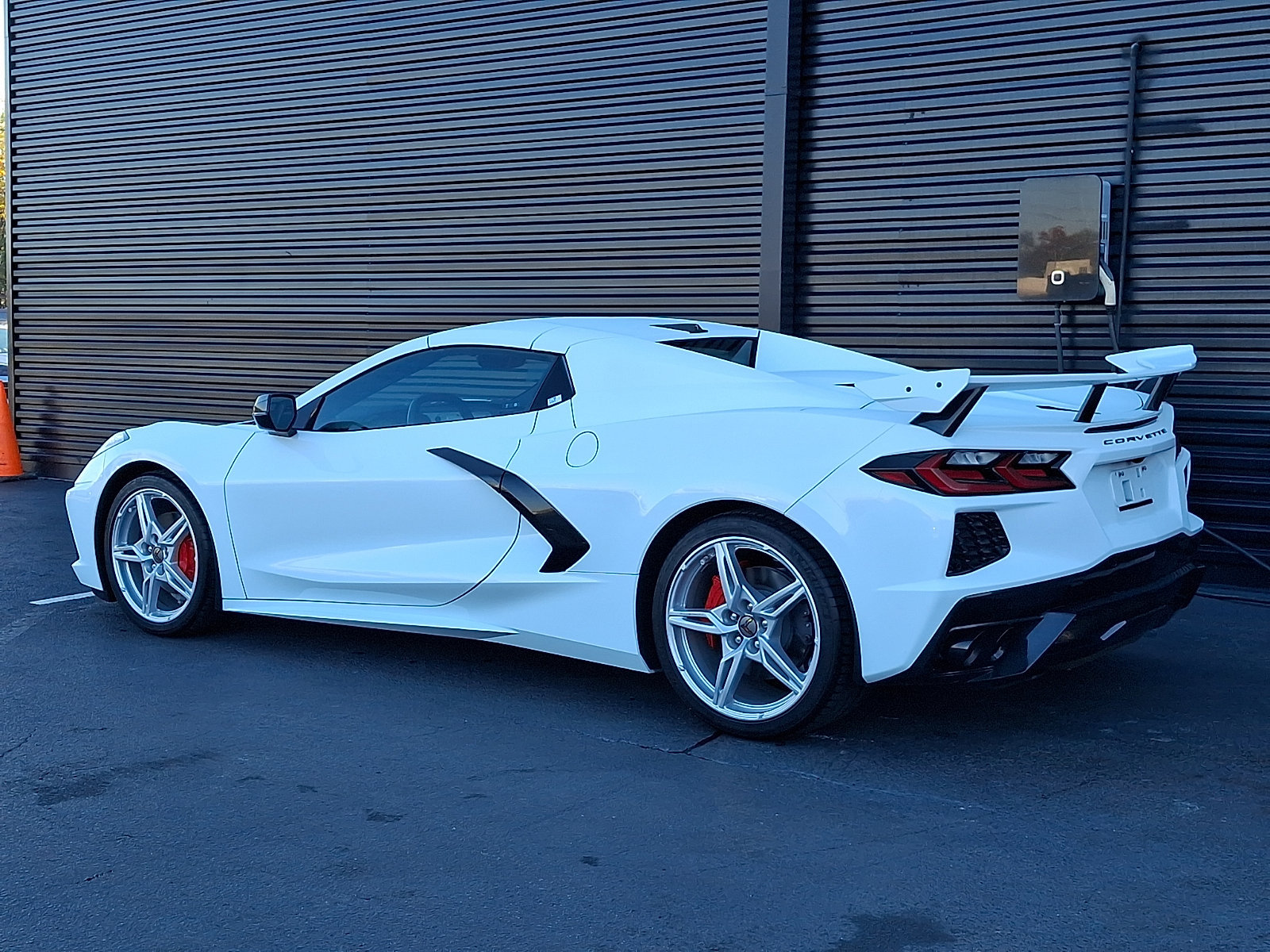 Used 2024 Chevrolet Corvette Stingray Convertible w/ 1LT RWD image 3