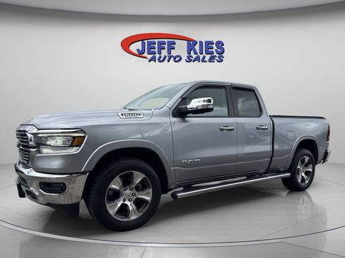 Used 2019 RAM 1500 Laramie AWD/4WD image 1