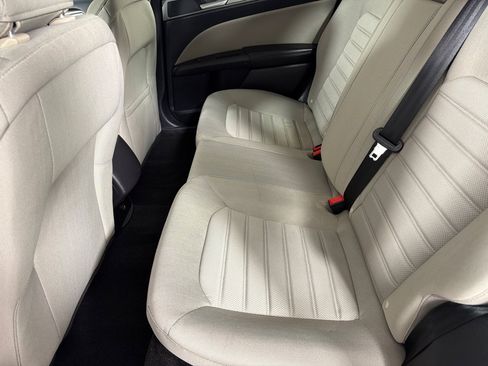 Used 2020 Ford Fusion S FWD image 18
