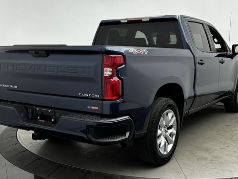 Used 2022 Chevrolet Silverado 1500 Custom image 7