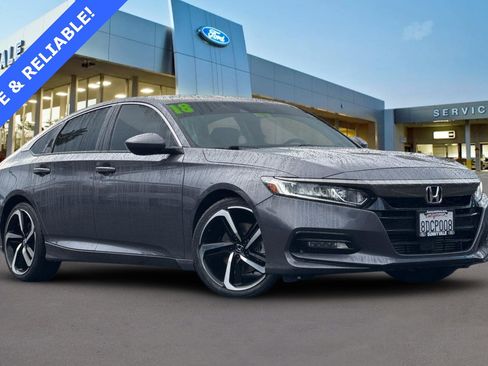 Used 2018 Honda Accord Sport image 2