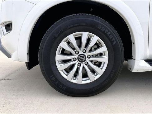 Used 2023 Nissan Armada SV image 9