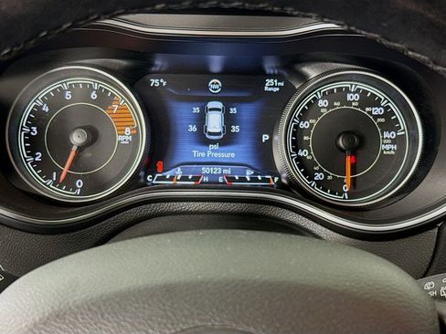 Used 2021 Jeep Cherokee Trailhawk w/ Sun, Sound & Nav Group AWD/4WD image 14