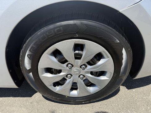 Used 2017 Hyundai Accent SE FWD image 7