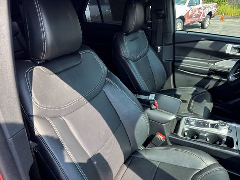 Used 2021 Ford Explorer ST w/ Equipment Group 401A AWD/4WD image 28