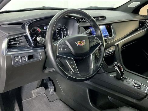 Used 2024 Cadillac XT5 Premium Luxury AWD/4WD image 17