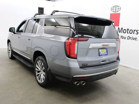 Used 2021 GMC Yukon XL Denali w/ LPO, Illumination Package AWD/4WD image 3
