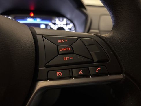 Used 2025 Nissan Altima 2.5 SV image 15