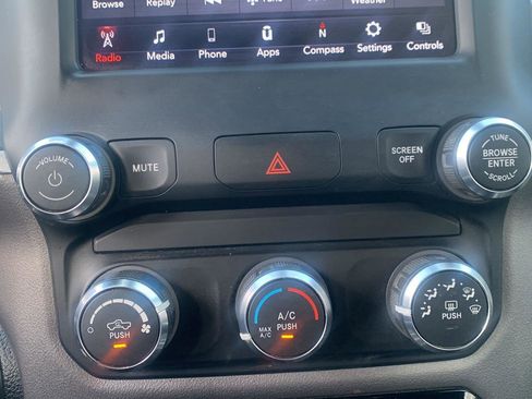 Used 2021 RAM 1500 Lone Star image 9