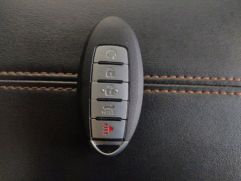 Used 2021 Nissan Sentra SR w/ Trunk Package FWD image 32