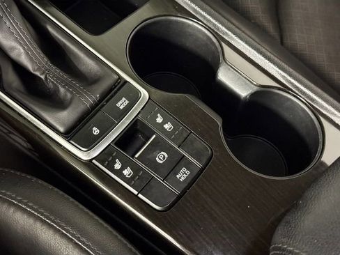 Used 2020 Kia Optima Premium image 41