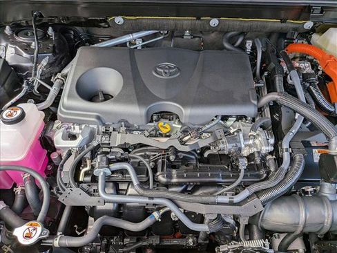 New 2025 Toyota RAV4 XLE image 15